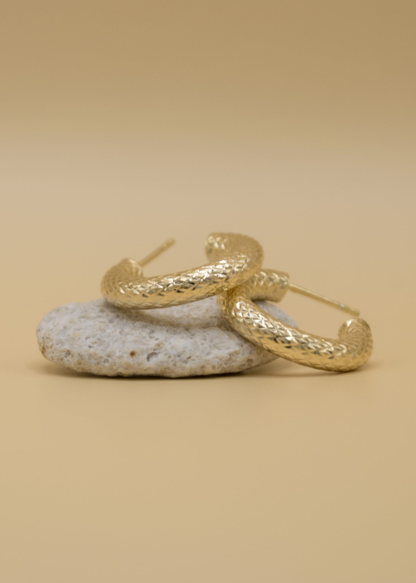 créoles serpent dorées Lyria Mont