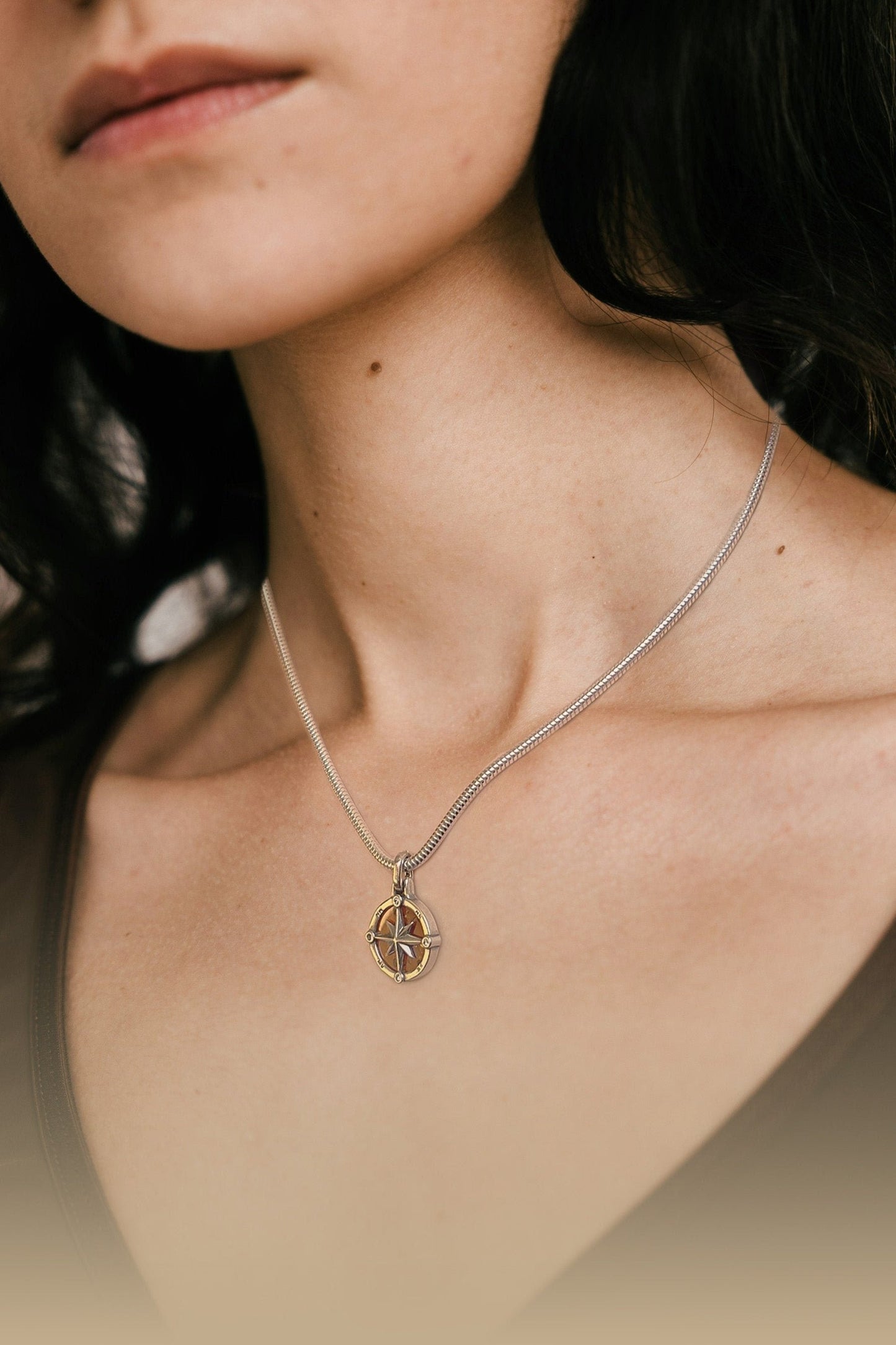 collier rose des vents Lyria Mont