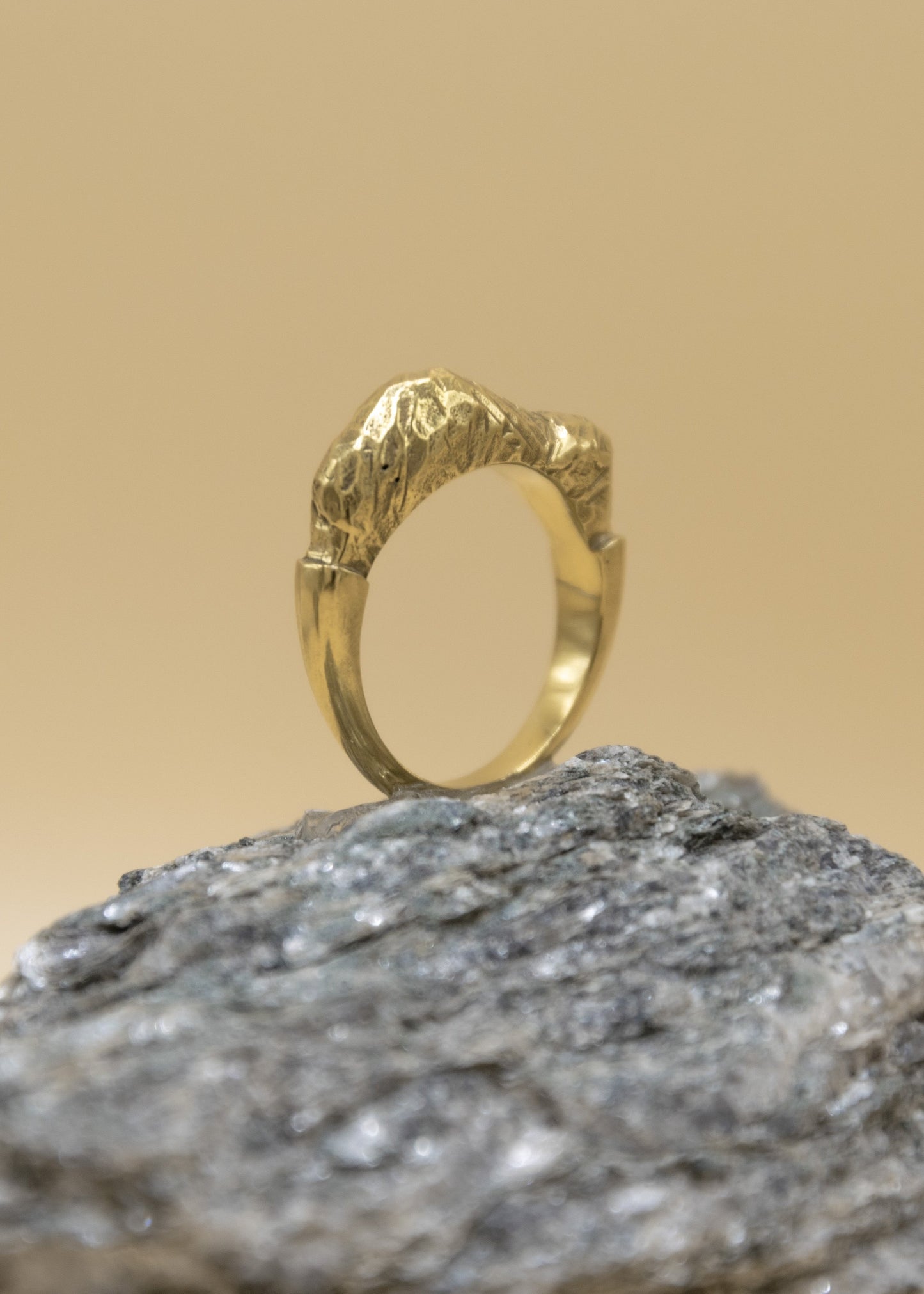 Bague Eira - Montagne Sculptée