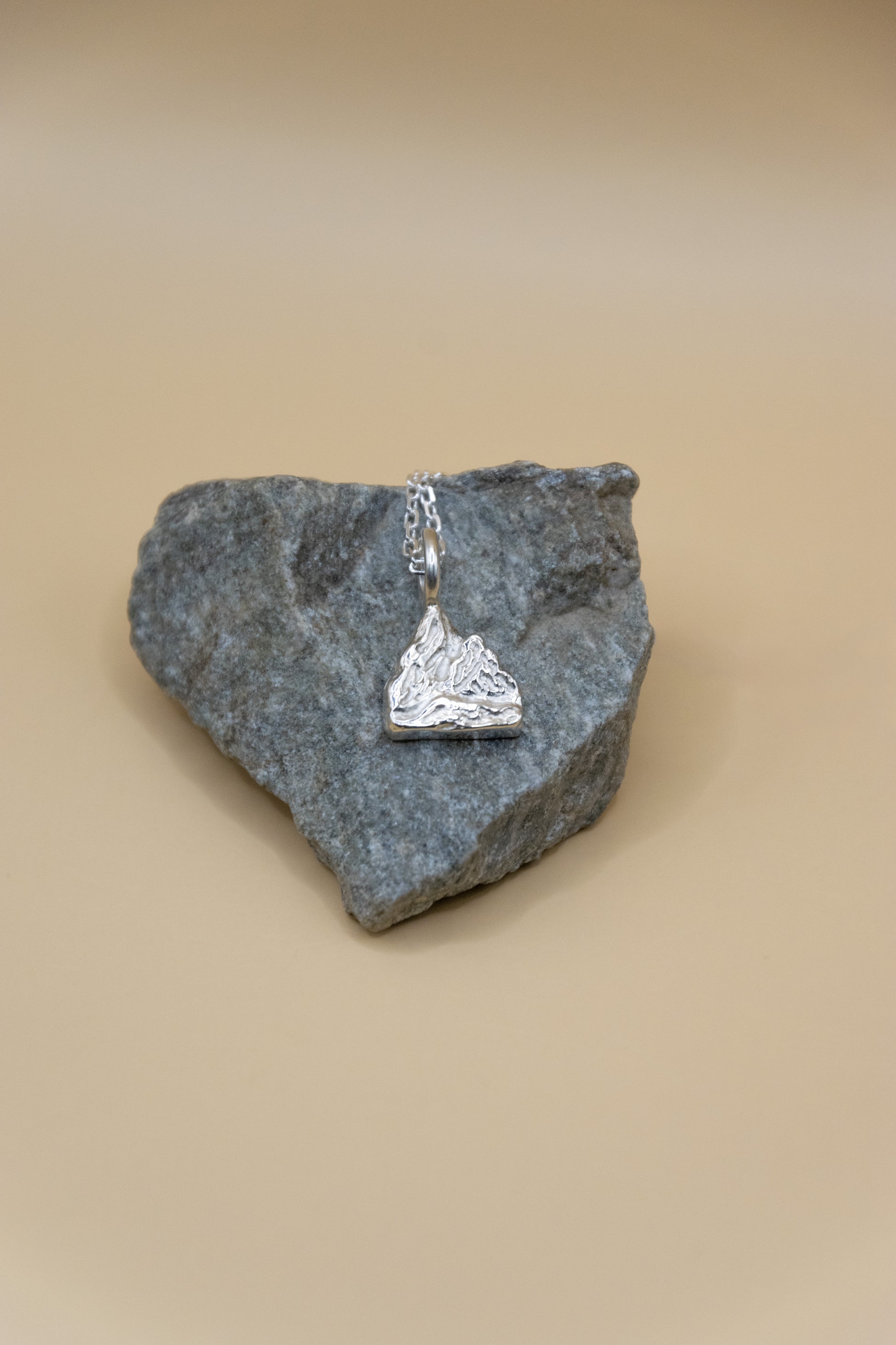 collier montagne Lyria Mont
