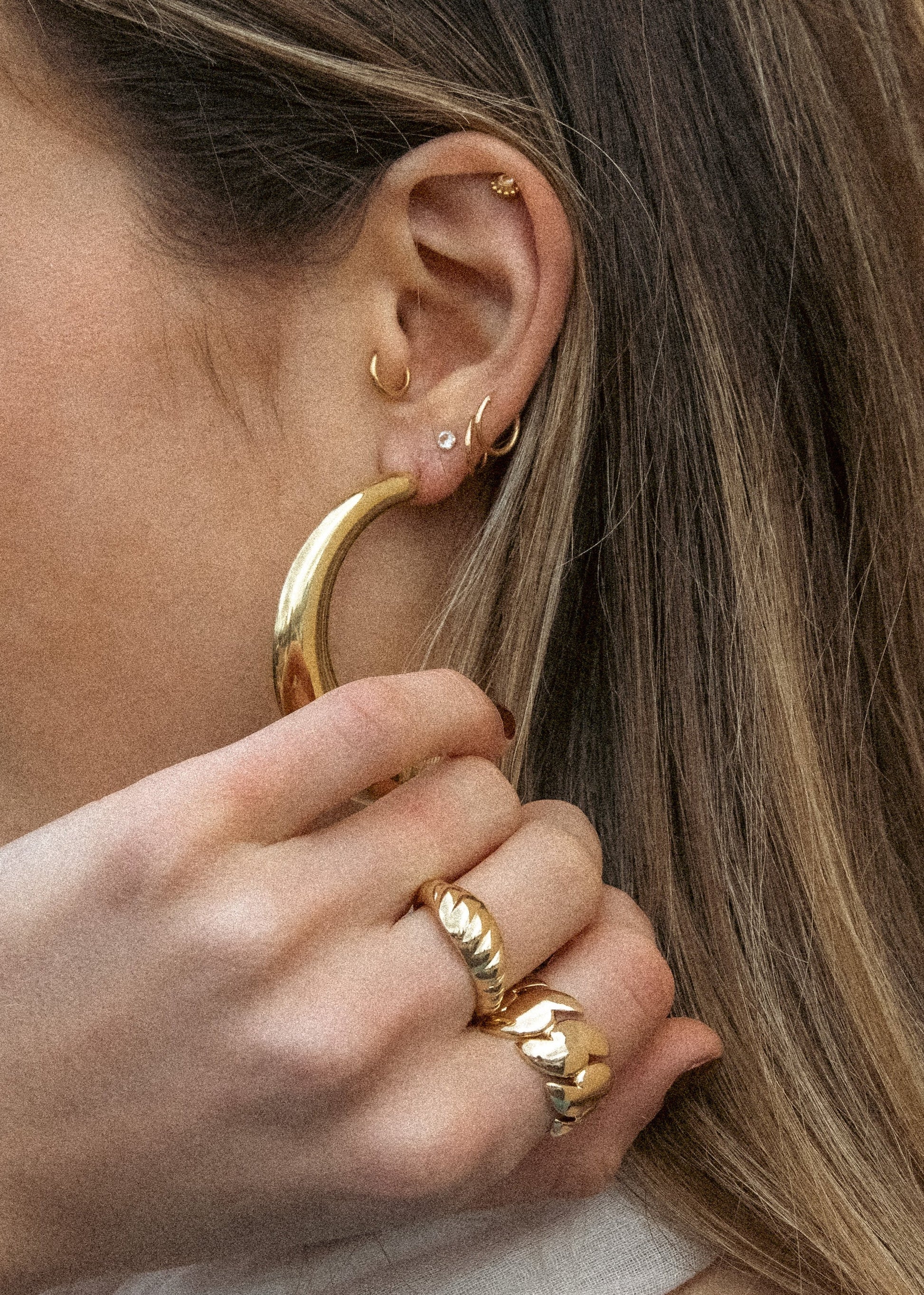 bague bombée dorée Lyria Mont