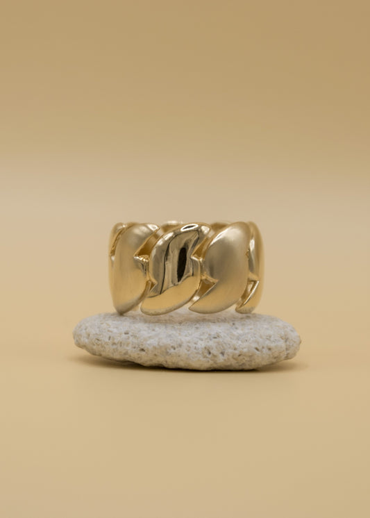bague godron dorée