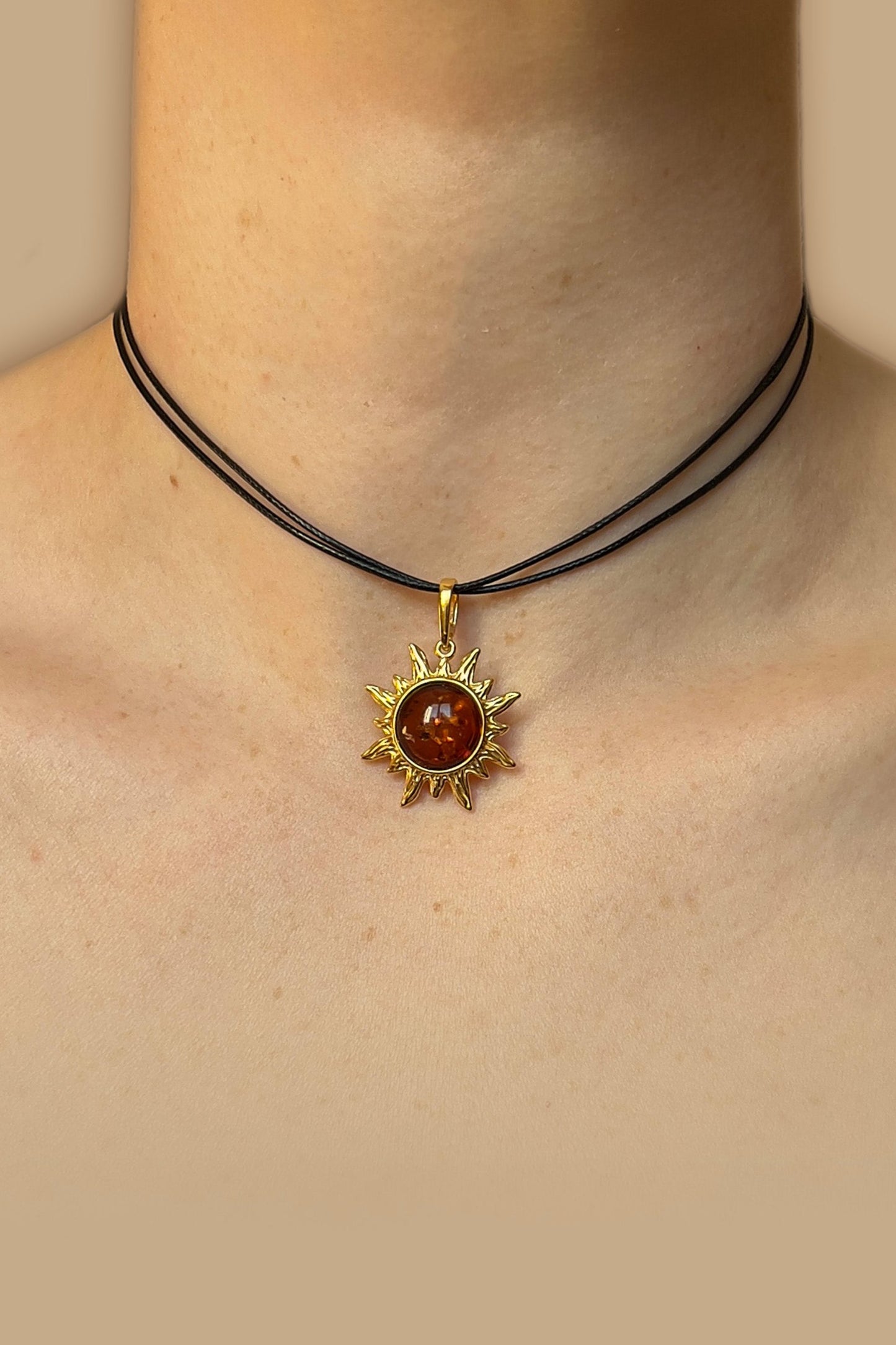 collier soleil ambre Lyria Mont